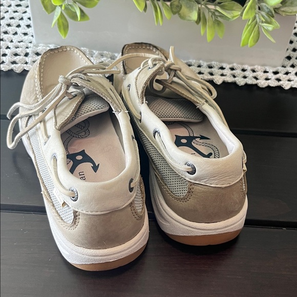 L. L. Bean Casco Bay Boat Mocs - Picture 5 of 7